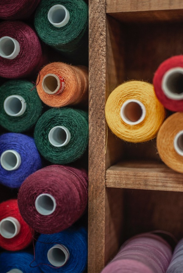Thread rolls in different colours